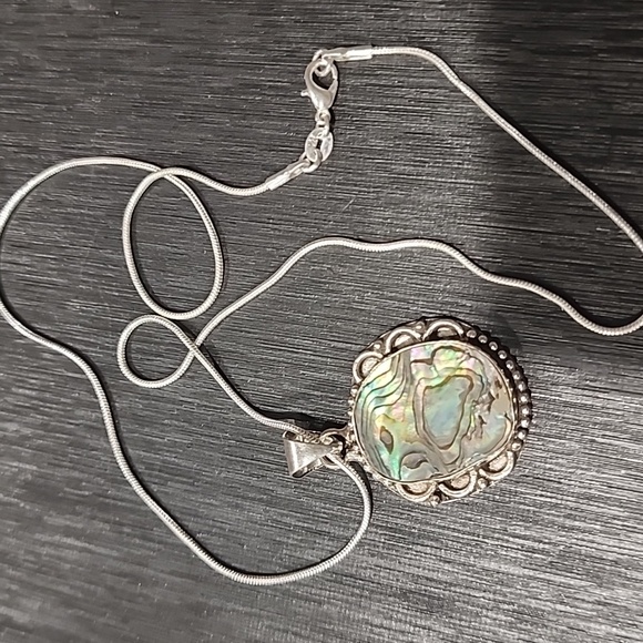 Jewelry - Sterling Silver Abalone Shell Pendant Necklace